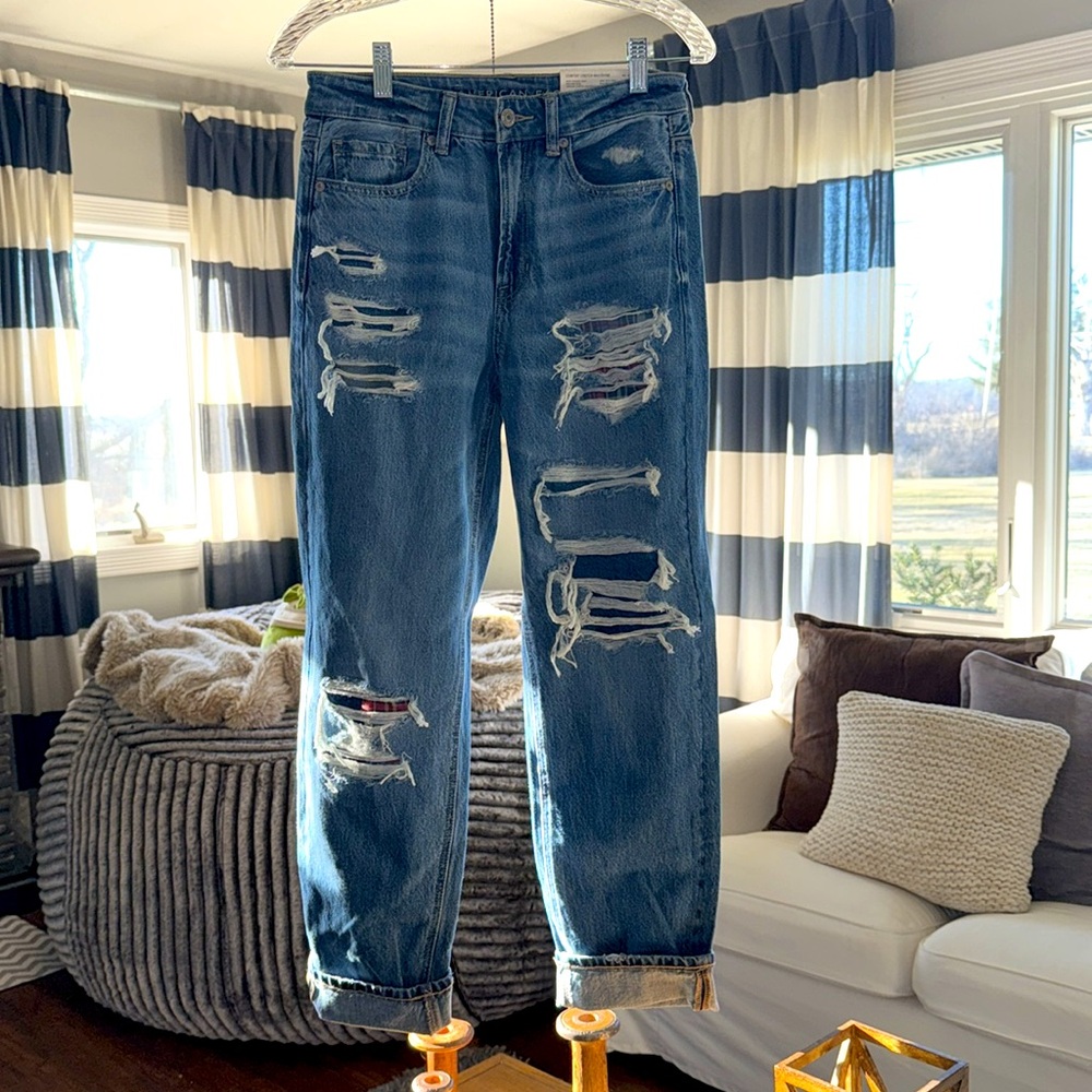 ❤️ NWT American Eagle Mom Jeans ❤️